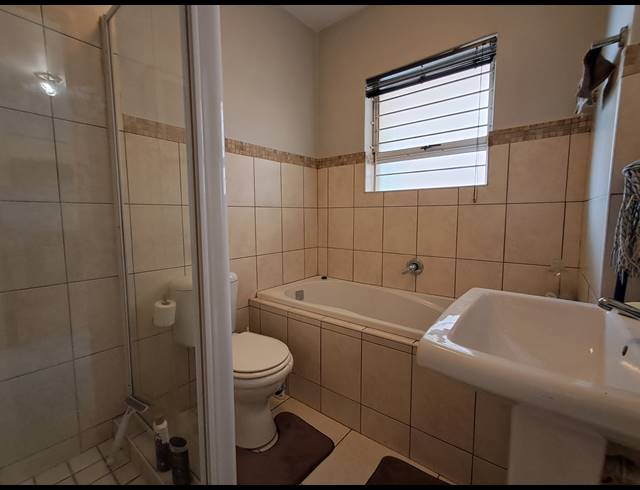 1 BEDROOM APARTMENT FOR SALE IN FLAMINGO VLEI